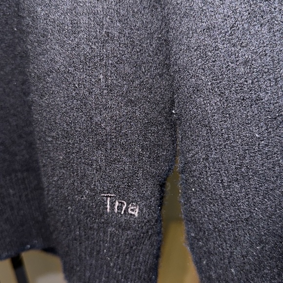 TNA Aritzia Sweater/Knit - Picture 2 of 2